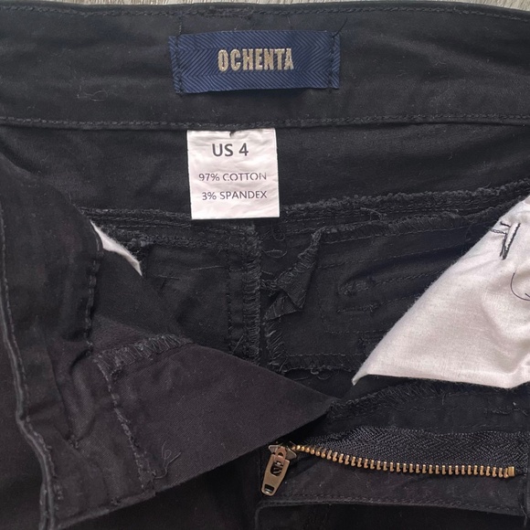 Black Cotton Bermuda Cargo Shorts | Size: 4 - Picture 6 of 16